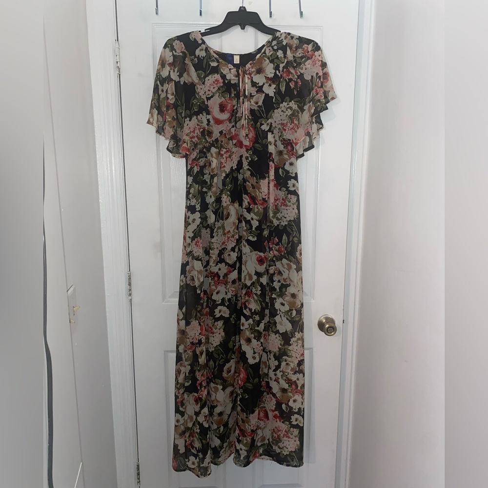 Francesca’s floral large dress